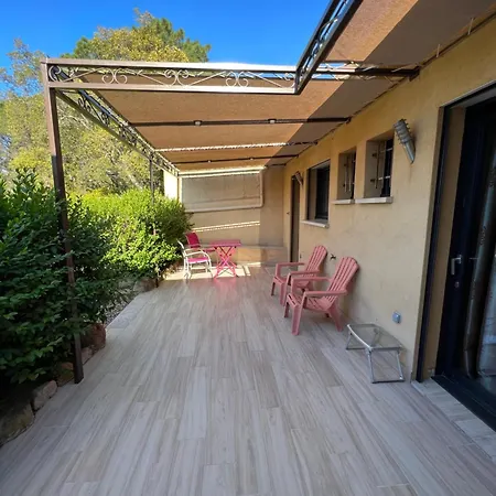 Ferienhaus Chaleureuse Au Coeur D'un Parc Tres Fleuris Porto-Vecchio (Corsica)